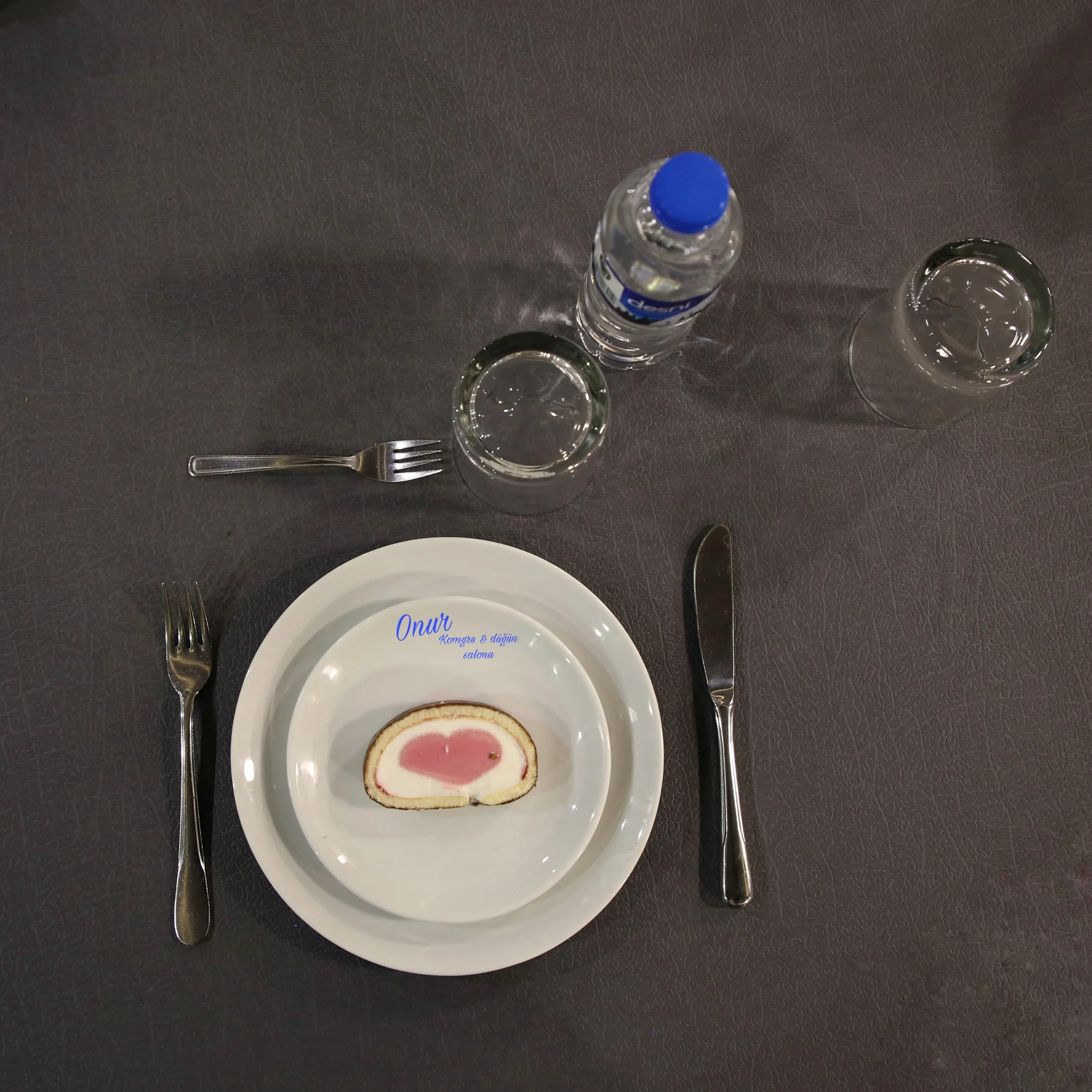 İkram ve Meşrubat Servisi